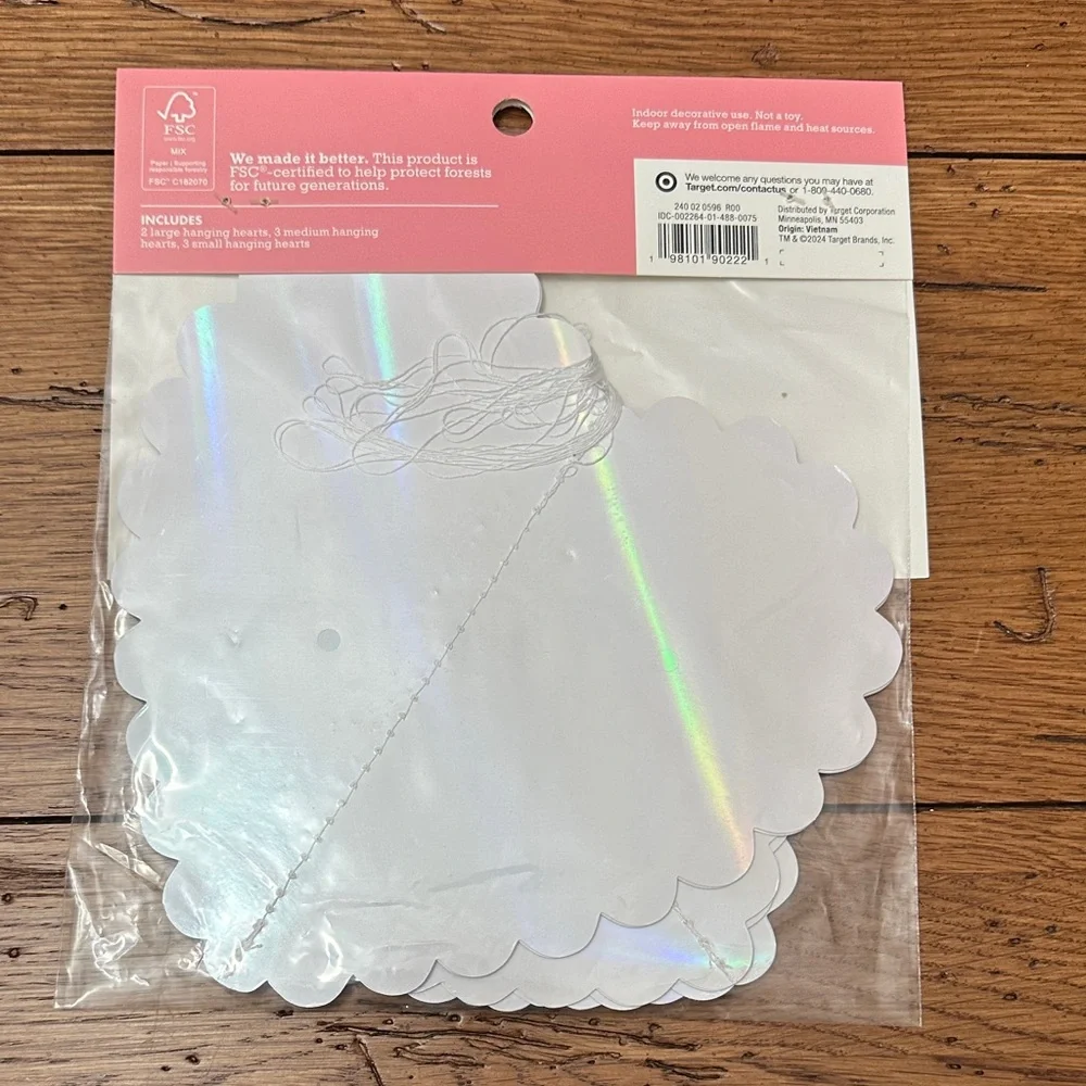 Spritz Iridescent White Heart Hanging Décor